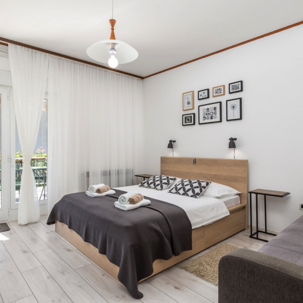 Apartments Rosović, Apartmani Rosović - Mo&scaron;ćenička Draga, kraj &scaron;ljunčanih plaža Mo&scaron;ćenička Draga