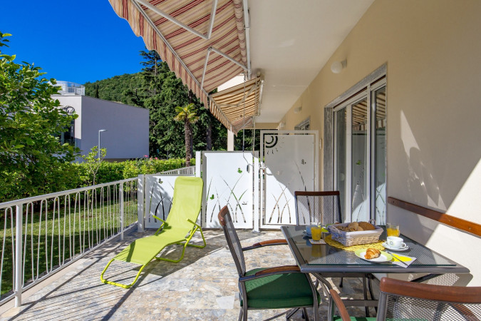 Apartman A, Apartmani Rosović - Mo&scaron;ćenička Draga, kraj &scaron;ljunčanih plaža Mo&scaron;ćenička Draga