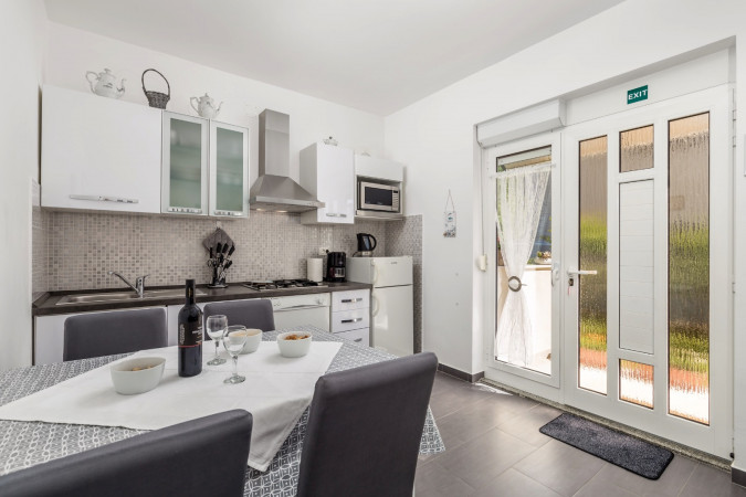 Apartman A, Apartmani Rosović - Mo&scaron;ćenička Draga, kraj &scaron;ljunčanih plaža Mo&scaron;ćenička Draga