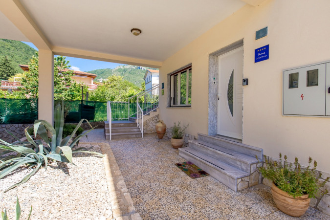 Apartman B, Apartmani Rosović - Mo&scaron;ćenička Draga, kraj &scaron;ljunčanih plaža Mo&scaron;ćenička Draga