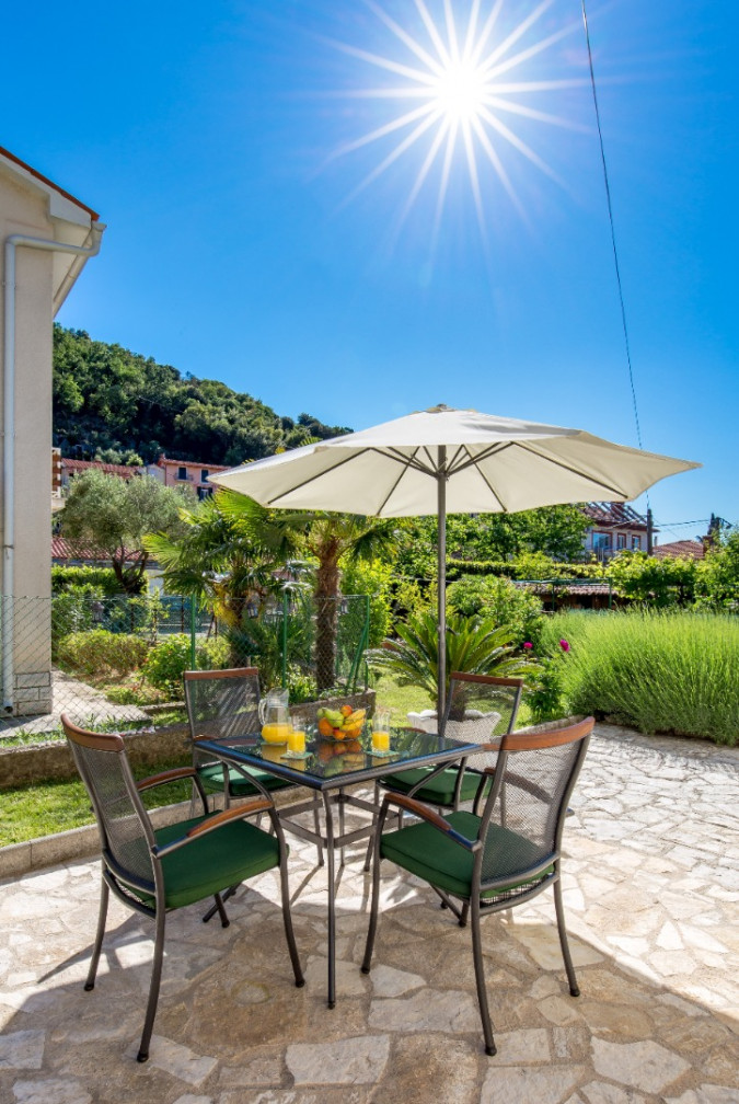 Apartman A, Apartmani Rosović - Mo&scaron;ćenička Draga, kraj &scaron;ljunčanih plaža Mo&scaron;ćenička Draga